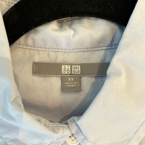 Uni Qlo - blue shirt xs - Picture 2 of 4